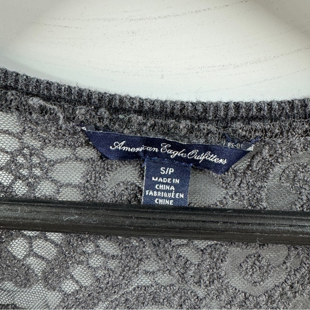 American Eagle Charcoal Grey Lace Back Cardigan Cover Up Women’s Size Small - Picture 5 of 6